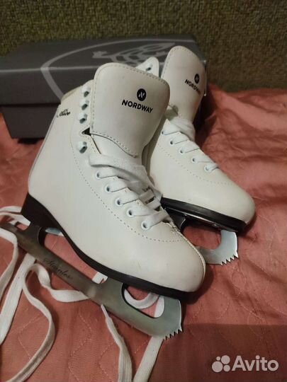 Nordway (Alice) Натуральная кожа, 32 р-р