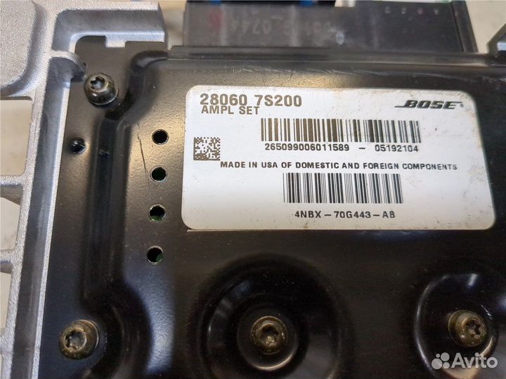 Усилитель звука Nissan Armada, 2006
