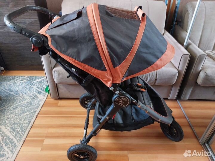 Прогулочная коляска Baby Jogger