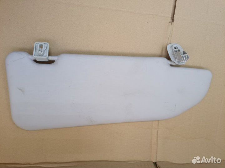 Козырек солнцезащитный левый LADA Vesta Sw