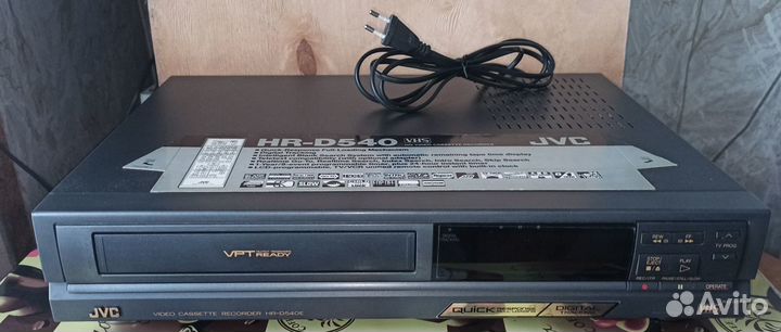 Видеомагнитофон JVC Японии.Производство germany