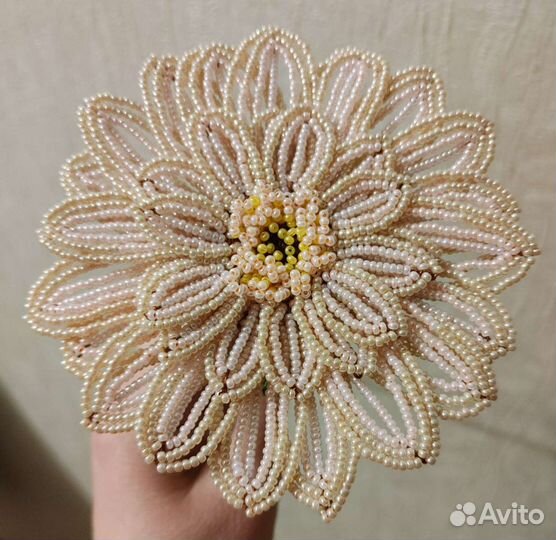 Цветы из бисера Гербера