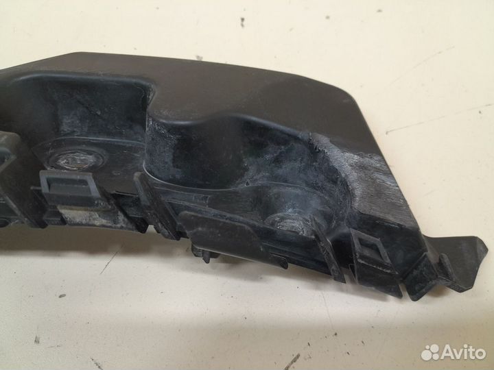 Кронштейн переднего бампера левый Renault Duster 2