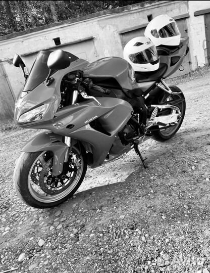 Рама Honda CBR 1000 rr 2004-2007