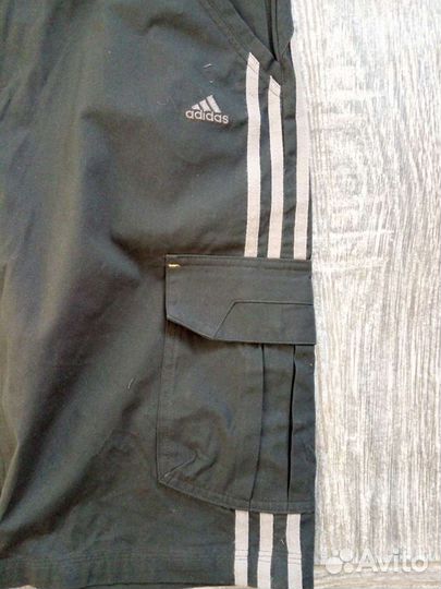 Шорты adidas.разм. M