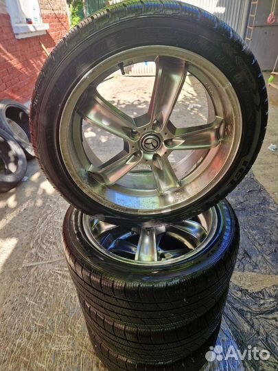 Accelera Beta 275/40 R20 40B