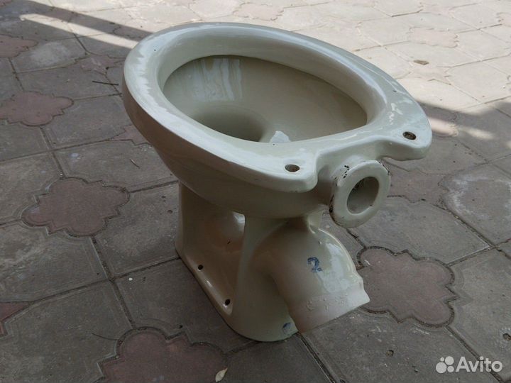 Унитаз новый