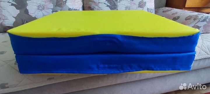 Мат детский спортивный складной