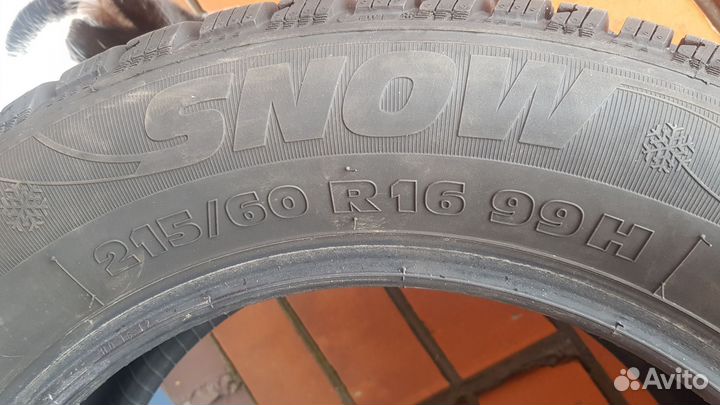 Kormoran Snow 215/60 R16