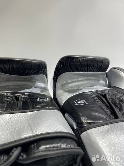 Боксерские перчатки Title Platinum