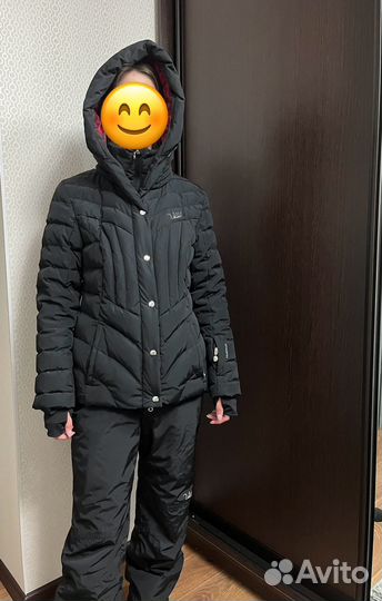 Пуховик и брюками женский