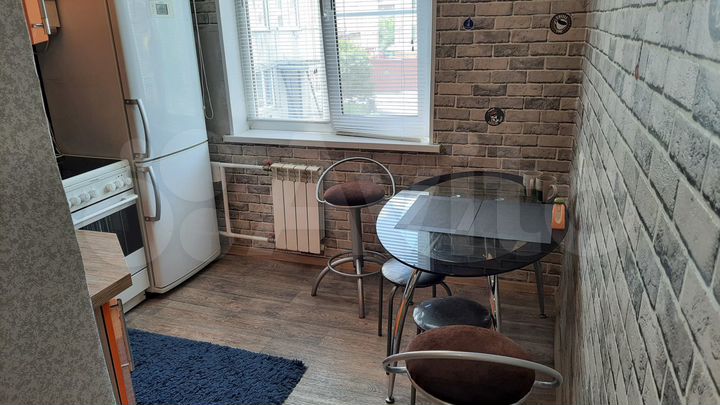 2-к. квартира, 48 м², 2/9 эт.