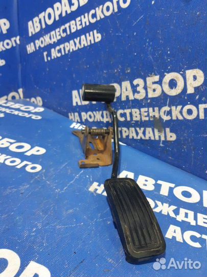 Педаль газа Mazda 3 Bk седан 2006