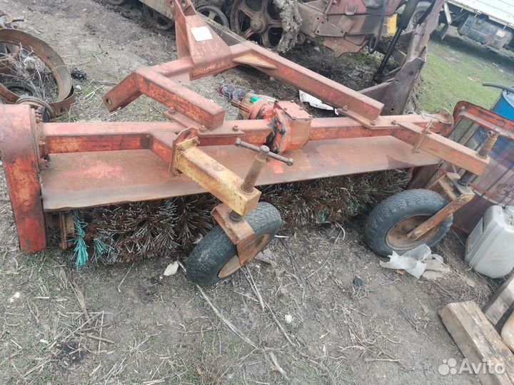 Щётка дорожная навесная