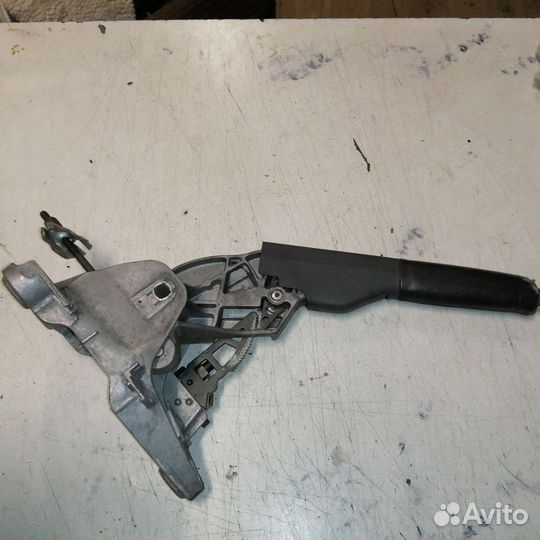 Рычаг стояночного тормоза Volkswagen Golf 5-7