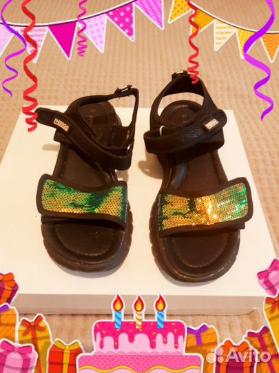 Сандалии для девочки