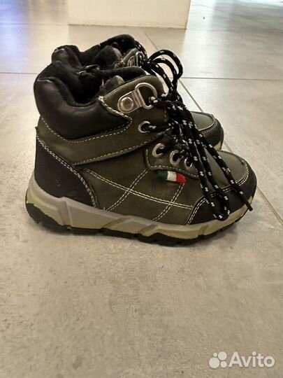 Одежда и обувь для мальчика 80см и р-р24-25