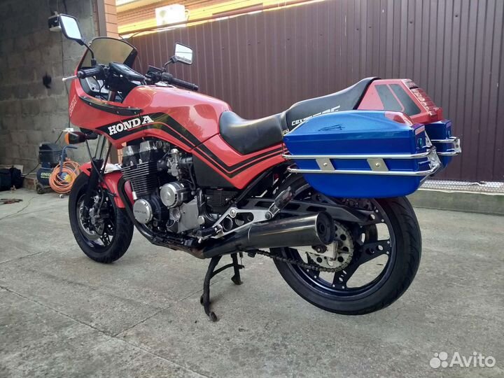 Honda CBX750F