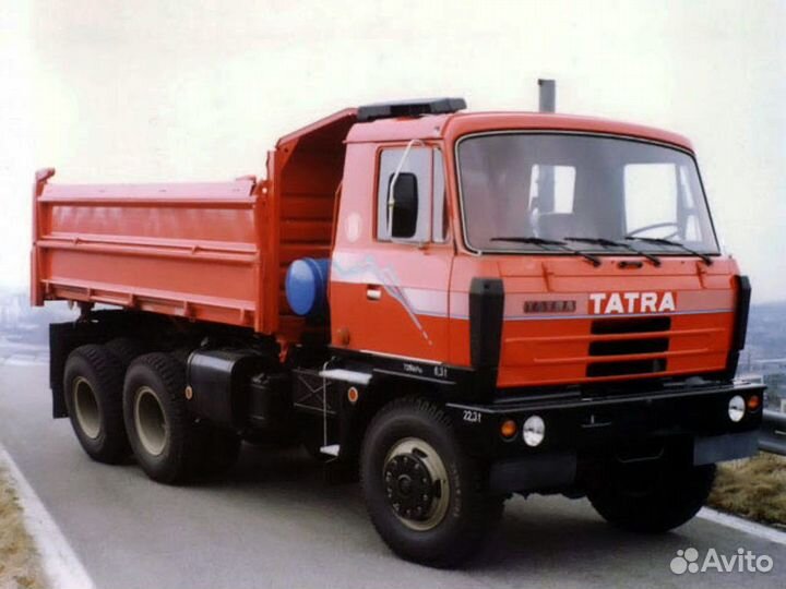 Водитель самосвала Татра