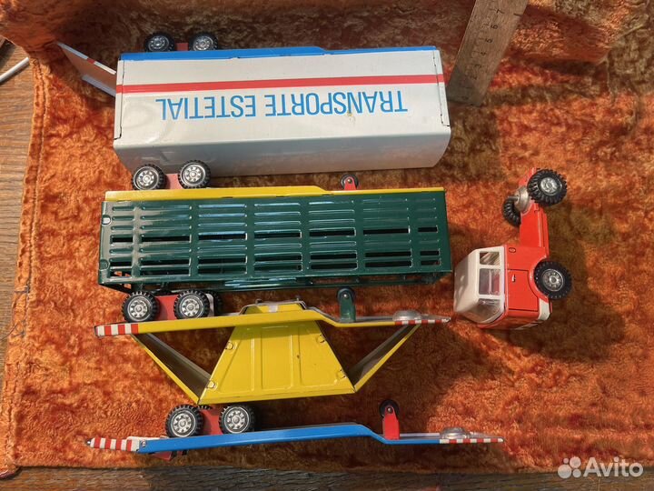 Автомобильная спецтехника. Набор гдр. Машинки