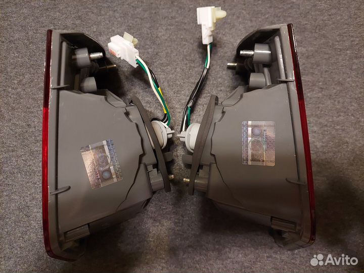 Фонарь в крышку багажника Kia cerato 2