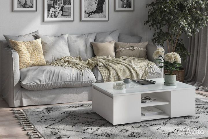 Журнальный столик