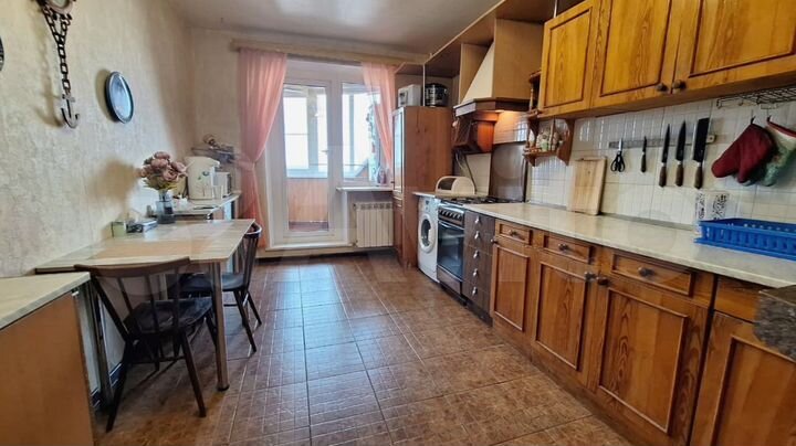 3-к. квартира, 90 м², 10/10 эт.