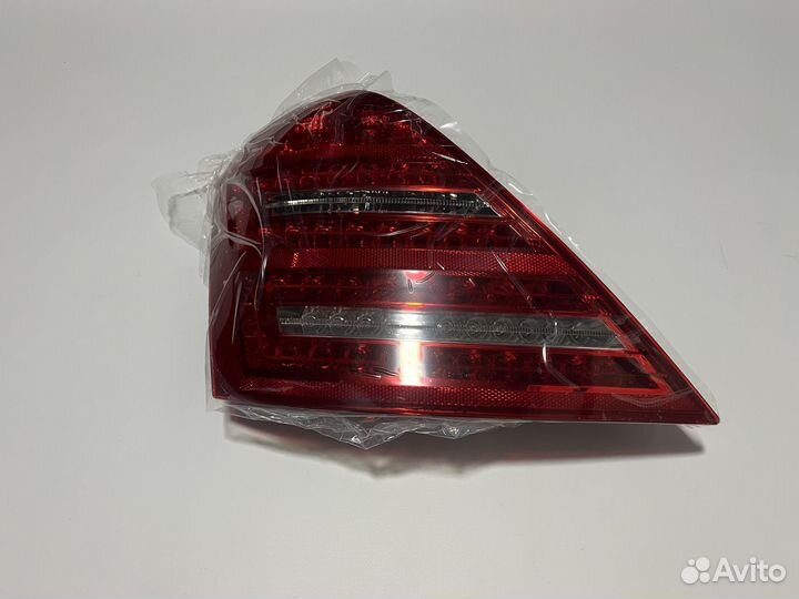 Левый задний фонарь Mercedes w221 рестайл новый
