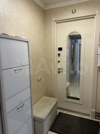 2-к. квартира, 72 м², 3/10 эт.