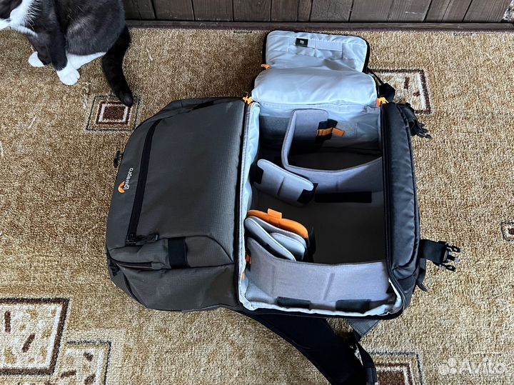 Lowepro Fastpack Pro BP250 AW III, серый