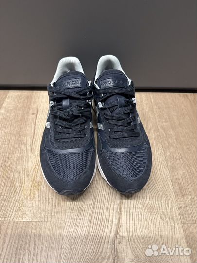 Кроссовки woolrich оригинал 40р