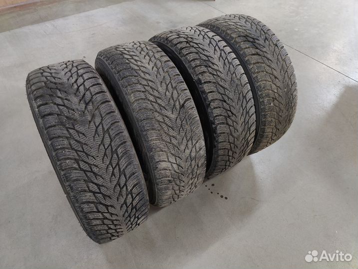 Nokian Tyres Hakkapeliitta R3 SUV 235/65 R17 108R