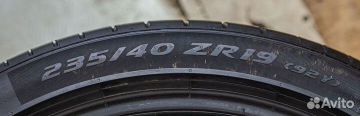 Pirelli P Zero 235/40 R19 92Y