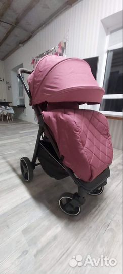 Прогулочная коляска carello bravo