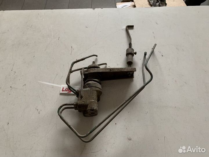 Распределитель тормозных сил Renault Logan