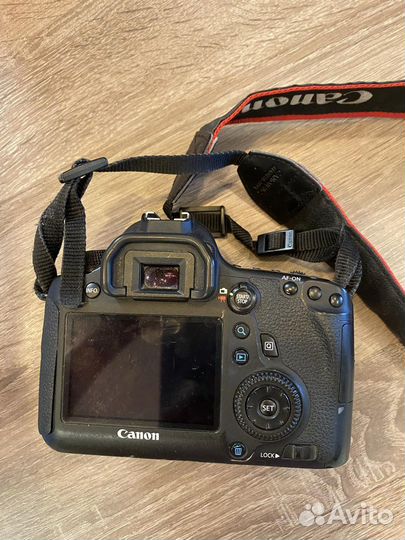 Зеркальный фотоаппарат Canon 6d