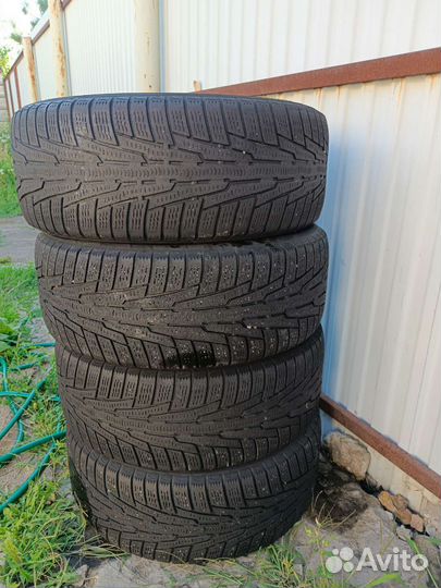 Nokian Tyres Hakkapeliitta R 215/55 R16