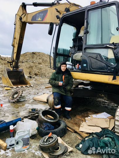 Машинист гусеничного экскаватора