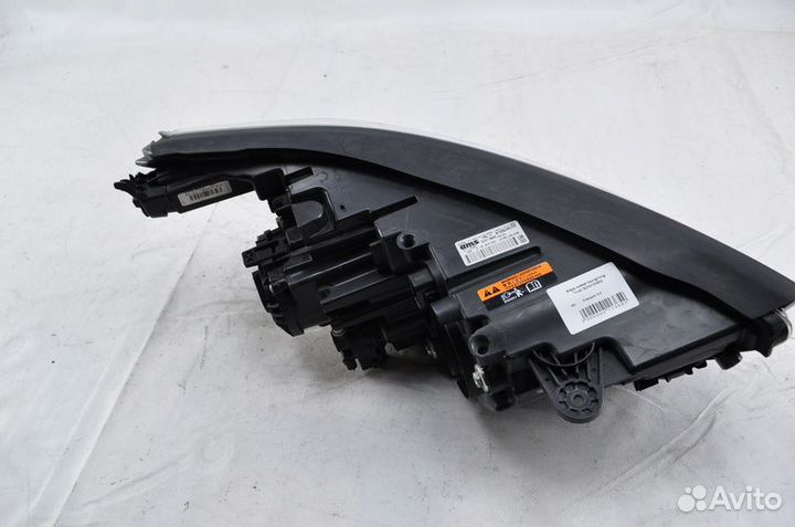 Б/У Б/У Фара левая SsangYong Tivoli 2016