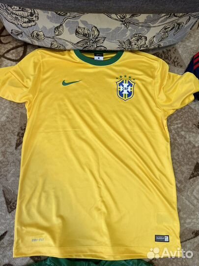 Футбольные футболки