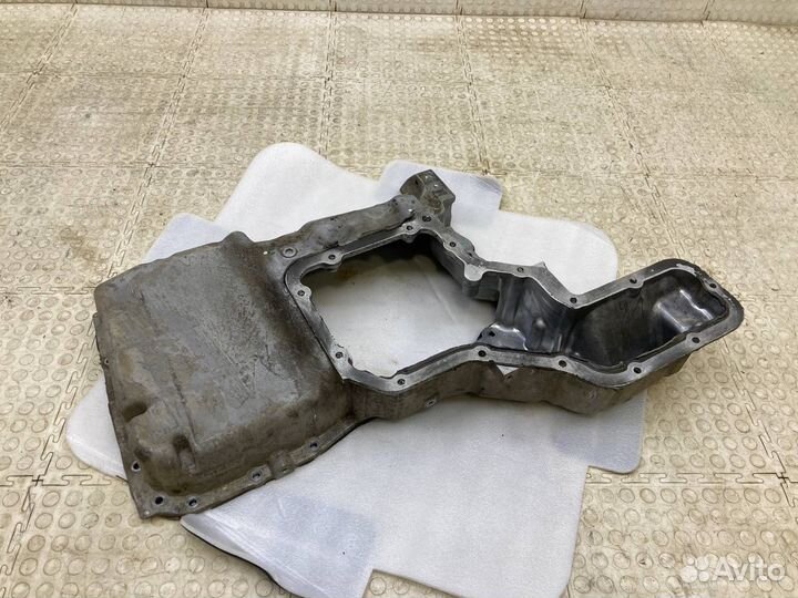Поддон двигателя Mitsubishi L200 KK 2015
