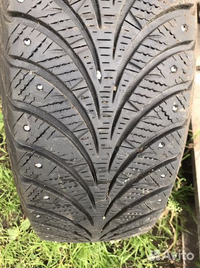 Goodyear UltraGrip Extreme 185/60 R15