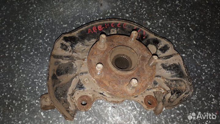 Кулак поворотный передний левый Toyota Avensis