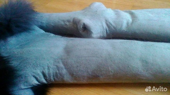 Шкурки чернобурой лисы темно синего цвета