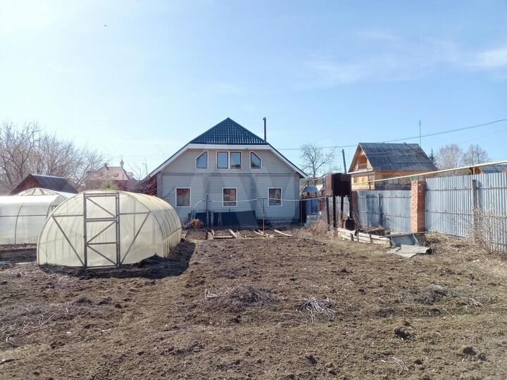 Дом 183,7 м² на участке 14 сот.