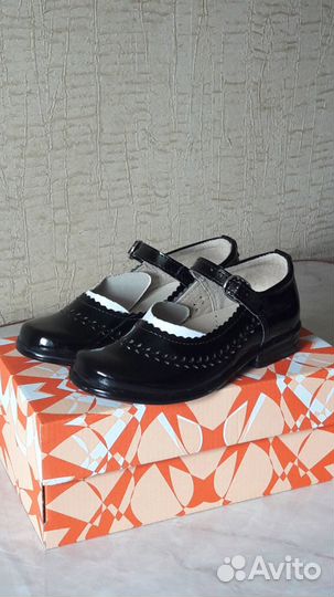 Туфли для девочки (новые)
