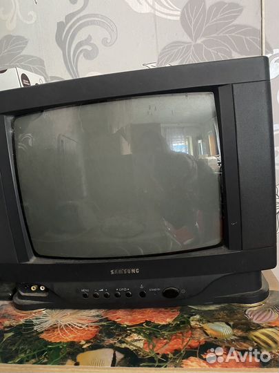 Телевизор samsung