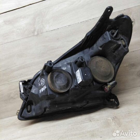 Фара передняя правая Opel Astra h
