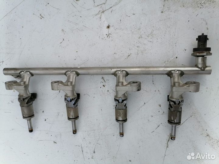 Топливная форсунка (рампа) Mazda Cx-5 2.0 АКПП