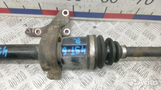 Привод передний правый toyota avensis T27 (4ST06N1